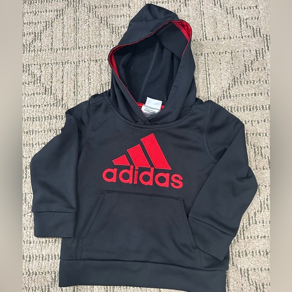 Adidas Kids Hoodie in Black with Red Logo size 3t - Picture 1 of 3